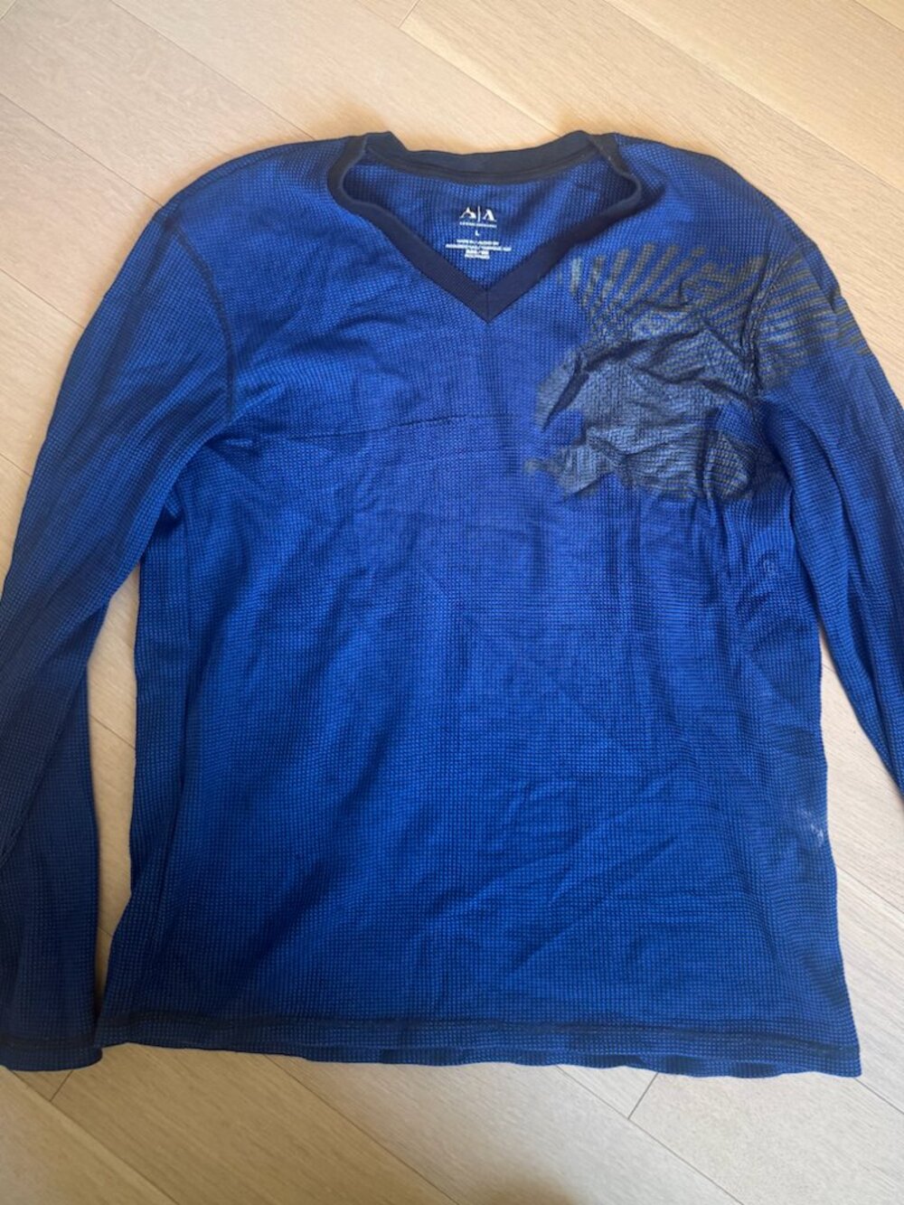 MENS ARMANI EXCHANGE V NECK